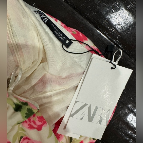 NEW WITH TAGS* Zara XS Ruched Draped Strapless Bodysuit White Pink Floral - Picture 8 of 9